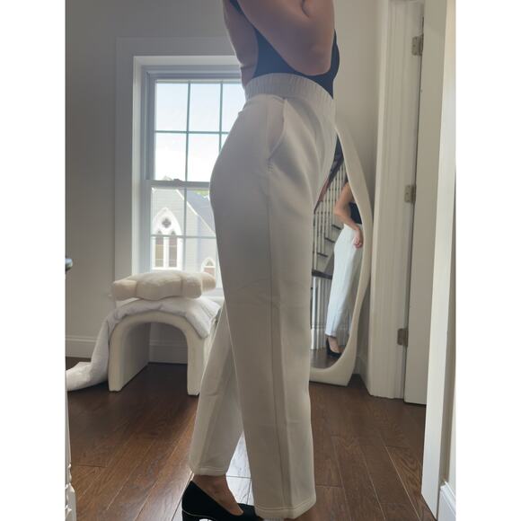 LÉZÉ the Label “Kendall” Sustainable Lounge Pants – Bone, S/M - Picture 4 of 7